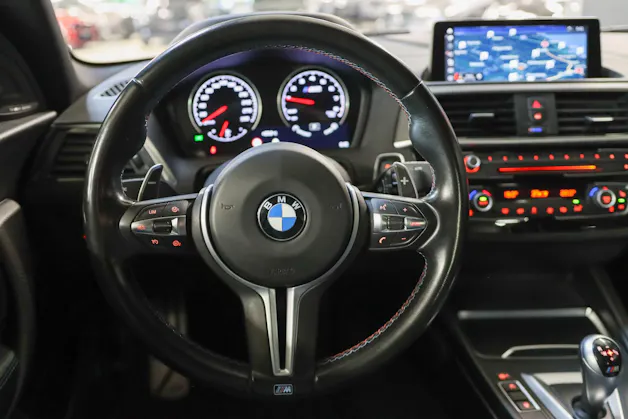 BMW M2 Competition Drivelogic
