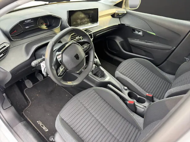 PEUGEOT 208 1.2 PureTech Style