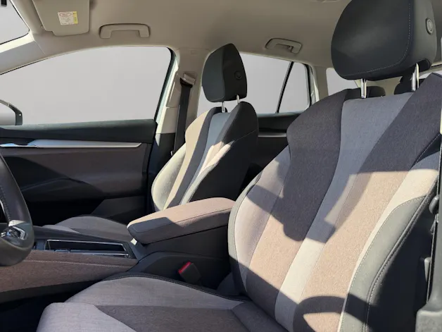 SKODA Enyaq iV 80x