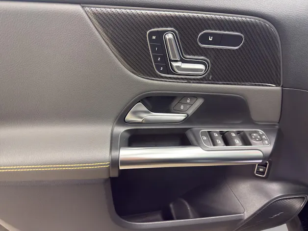 MERCEDES-BENZ GLA 45 S AMG 4Matic+