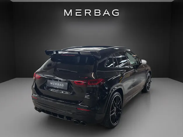 MERCEDES-BENZ GLA 45 S AMG 4Matic+