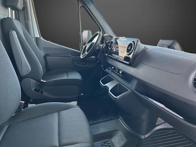 MERCEDES-BENZ Sprinter 317 CDI Lang 9G-TRONIC
