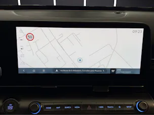 HYUNDAI Kona EV 65.4 kWh Amplia