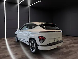 HYUNDAI Kona EV 65.4 kWh Amplia