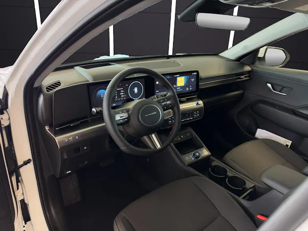 HYUNDAI Kona EV 65.4 kWh Amplia