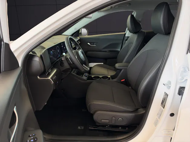HYUNDAI Kona EV 65.4 kWh Amplia