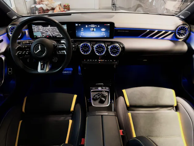 MERCEDES-BENZ CLA 45 S AMG 4Matic+ 8G-DCT