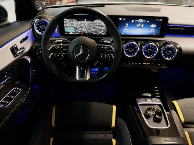 MERCEDES-BENZ CLA 45 S AMG 4Matic+ 8G-DCT
