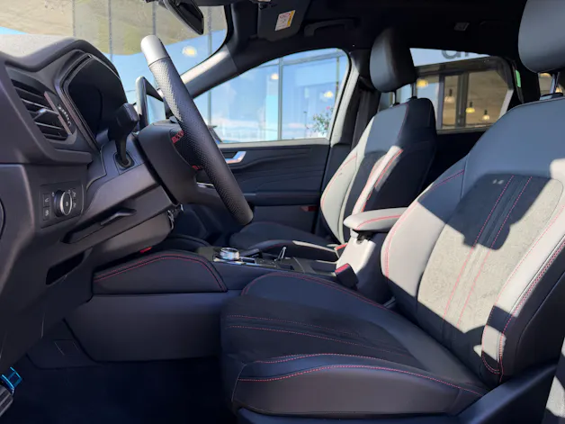 FORD Kuga 2.5 PHEV ST-Line X FWD Sondermodell Black Edition C26PC29