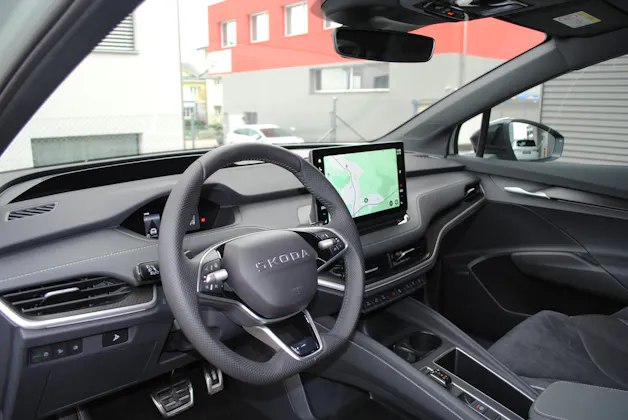 SKODA Elroq 85x Sportline 4x4