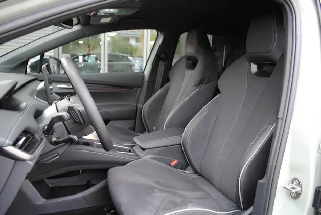 SKODA Elroq 85x Sportline 4x4