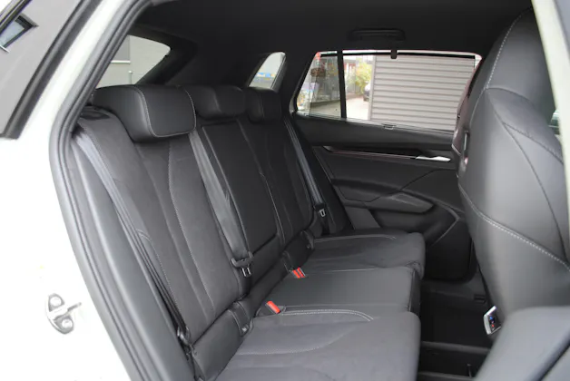SKODA Elroq 85x Sportline 4x4