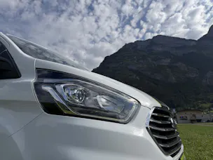 FORD Tourneo Custom 320 L1 2.0 TDCi 185 Titanium