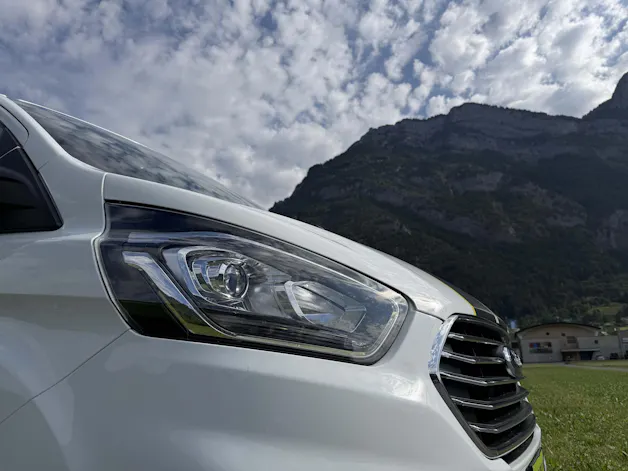 FORD Tourneo Custom 320 L1 2.0 TDCi 185 Titanium