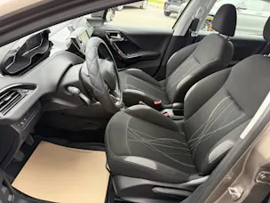 PEUGEOT 208 1.2 VTI Active