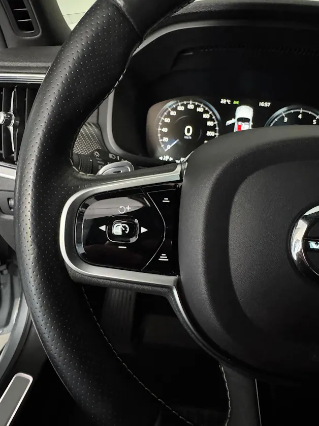 VOLVO S90 T6 AWD R-Design Geartronic | CH | 1.Hand |
