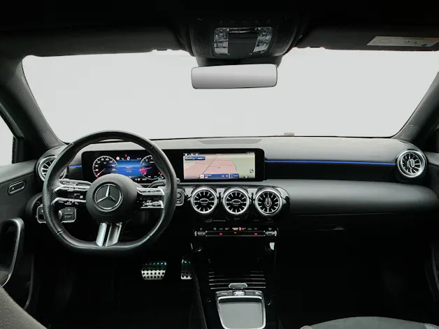 MERCEDES-BENZ A 200 7G-DCT