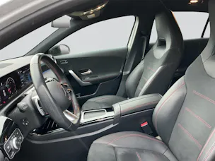 MERCEDES-BENZ A 200 7G-DCT AMG Line