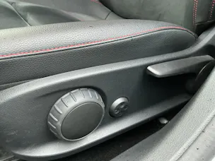 MERCEDES-BENZ A 200 7G-DCT AMG Line