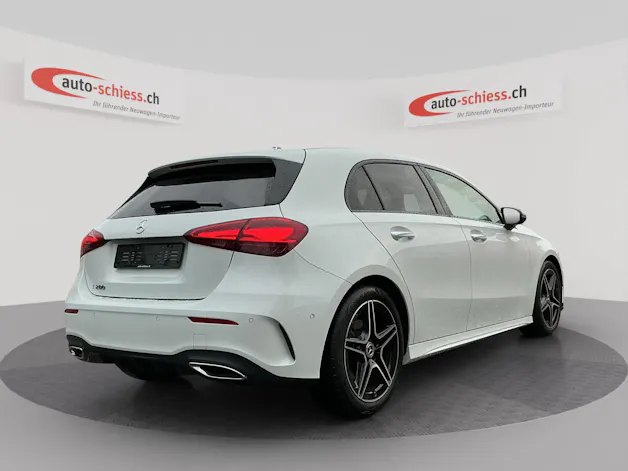 MERCEDES-BENZ A 200 7G-DCT