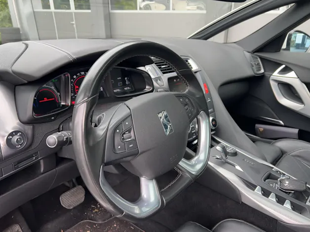 DS AUTOMOBILES DS5 HYbrid4 200 Sport Chic EGS6