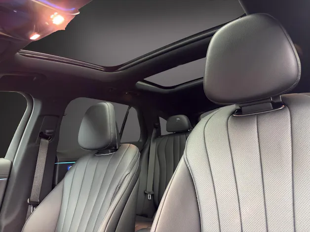 MERCEDES-BENZ E 220 d T 4Matic 9G-Tronic Swiss Star