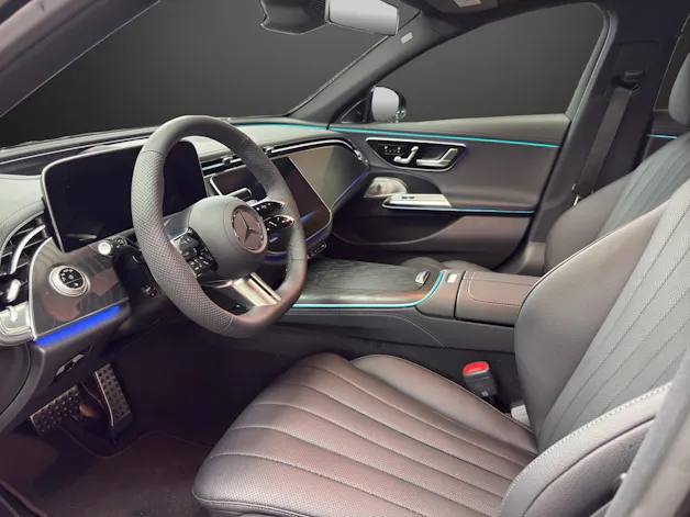 MERCEDES-BENZ E 220 d T 4Matic 9G-Tronic Swiss Star