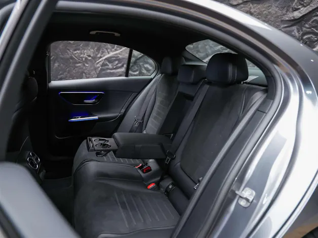 MERCEDES-BENZ C 300 d 4 Matic AMG Line *Werksgarantie*20" Felgen*