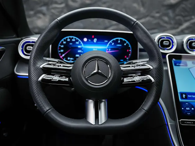 MERCEDES-BENZ C 300 d 4 Matic AMG Line *Werksgarantie*20" Felgen*