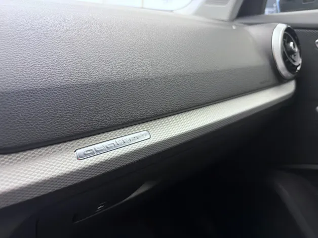 AUDI Q2 40 TFSI advanced quattro S-tronic