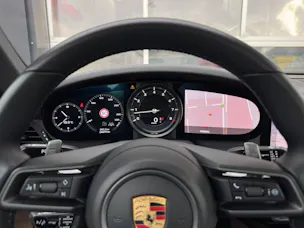 PORSCHE 911 Carrera 4
