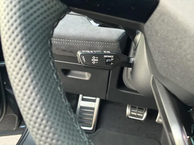 AUDI Q6 e-tron quattro
