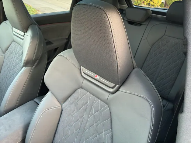 AUDI Q6 e-tron quattro