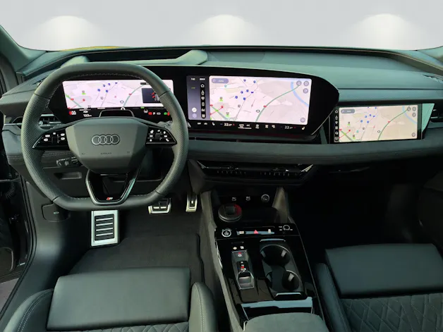 AUDI Q6 e-tron quattro