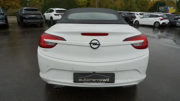 OPEL Cascada 1.6i Turbo Cosmo