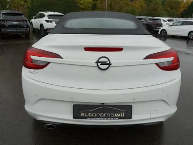 OPEL Cascada 1.6i Turbo Cosmo
