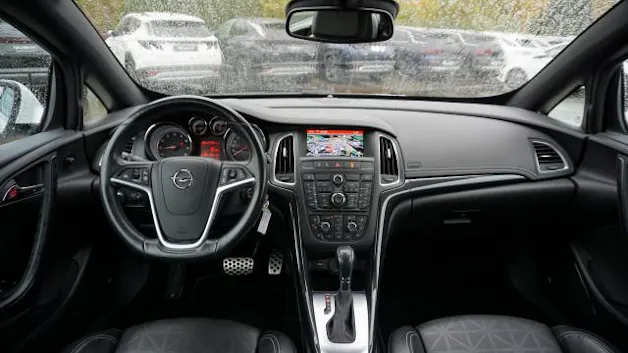 OPEL Cascada 1.6i Turbo Cosmo