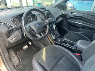 FORD Kuga 2.0 TDCi 150 ST-Line FPS