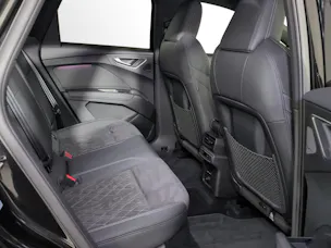 AUDI Q4 e-tron 45 quattro