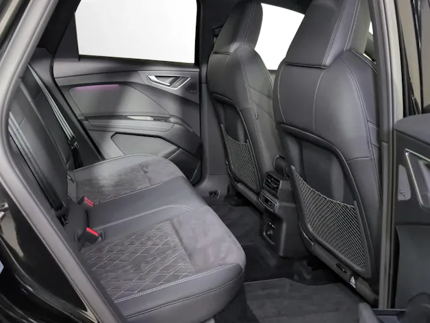 AUDI Q4 e-tron 45 quattro