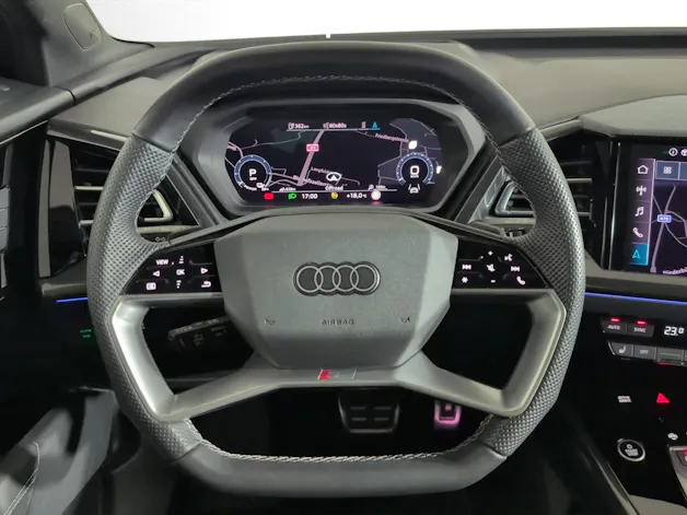 AUDI Q4 e-tron 45 quattro