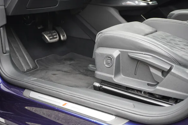AUDI Q4 e-tron 50 quattro S-LINE!!!