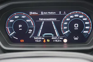 AUDI Q4 e-tron 50 quattro S-LINE!!!