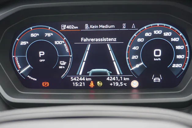AUDI Q4 e-tron 50 quattro S-LINE!!!