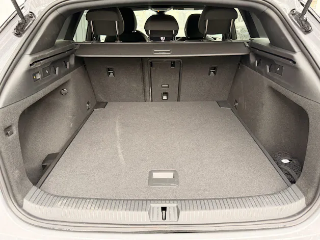 VW ID.7 TOURER PRO 286 PS *** ANHÄNGEKUPPLUNG & VIELES MEHR ***