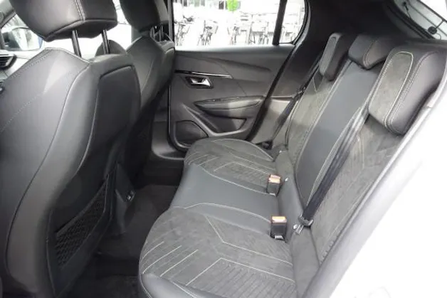 PEUGEOT 208 1.2 MHEV 145 GT