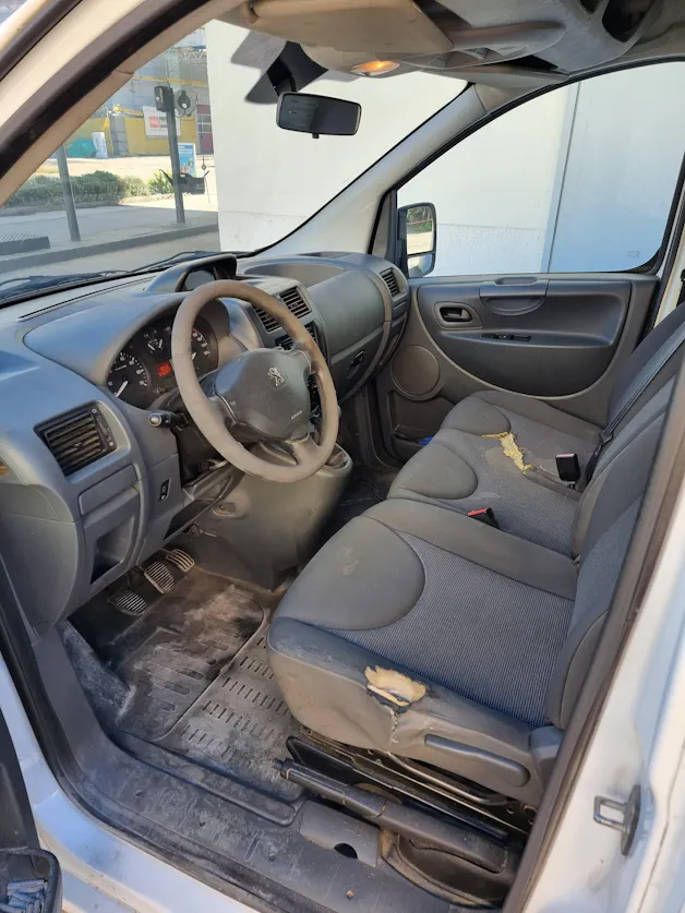 PEUGEOT Expert 2.0 HDi 229 L2H1