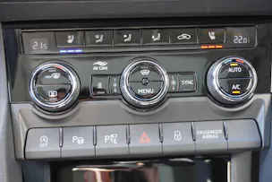 SKODA Kodiaq 2.0 TDI CR L&K 4x4 DSG 7-PLÄTZER!!!