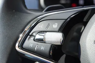 SKODA Kodiaq 2.0 TDI CR L&K 4x4 DSG 7-PLÄTZER!!!