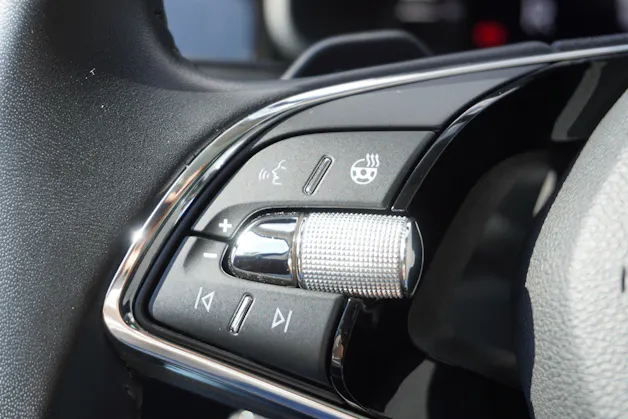 SKODA Kodiaq 2.0 TDI CR L&K 4x4 DSG 7-PLÄTZER!!!